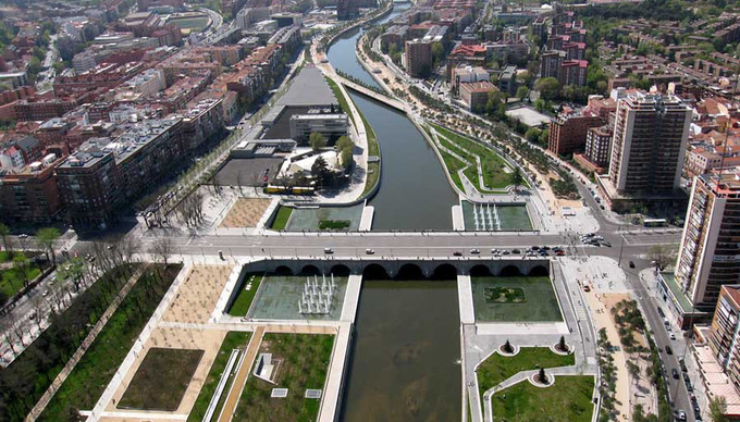 Проект ревитализации городского пространства Madrid Rio в Испании