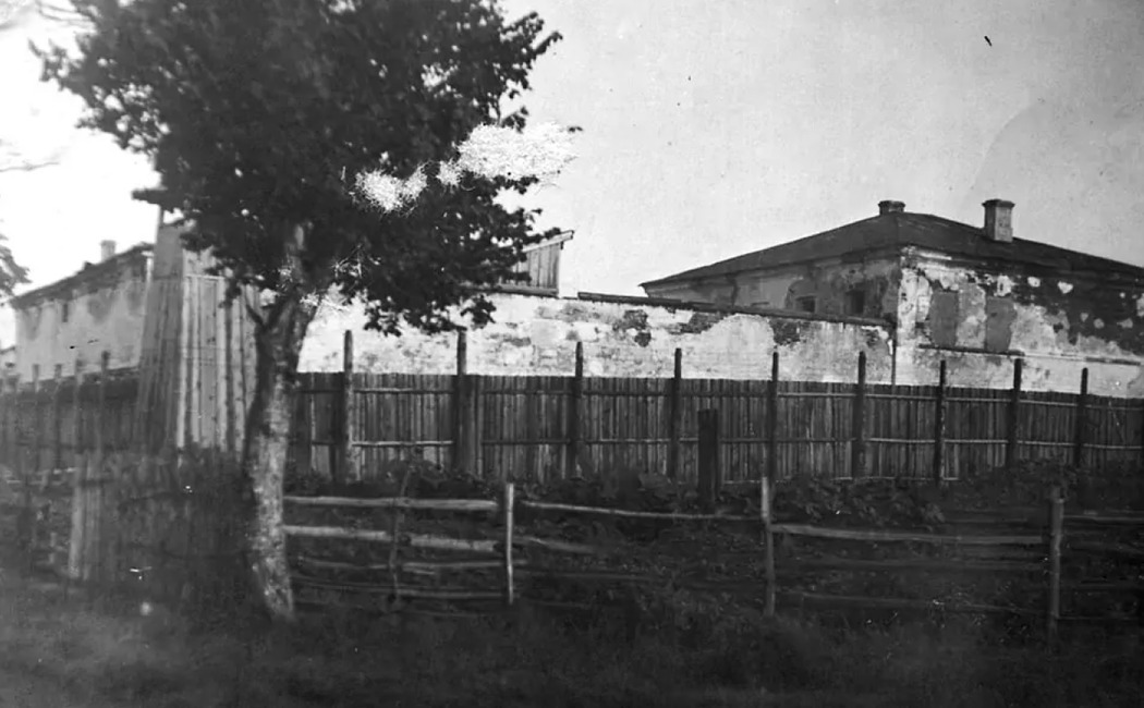 Тюрьма №8. Запретная зона и корпуса №2 и №3, 1940–1948 годы