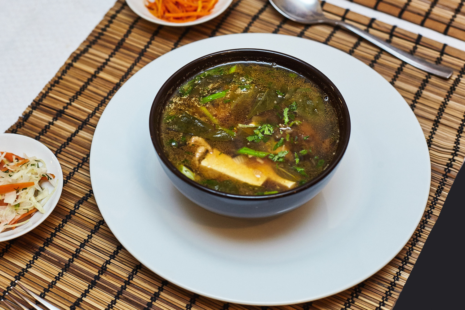 Суп тендян тиге с мясом, тофу и овощами